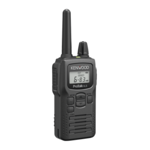 Radio portátil UHF 450-470 MHz, 2 W, 16 canales, Resistente a Golpes MIL-STD-810, manos libres VOX. Incluye antena, batería, cargador y clip